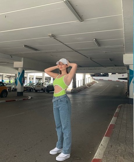 Effy Palarya photo 195