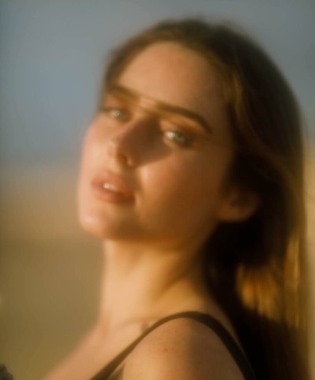 Effy Palarya photo 202