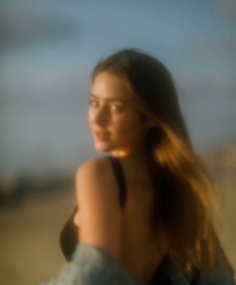 Effy Palarya photo 203