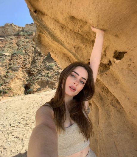 Effy Palarya photo 207