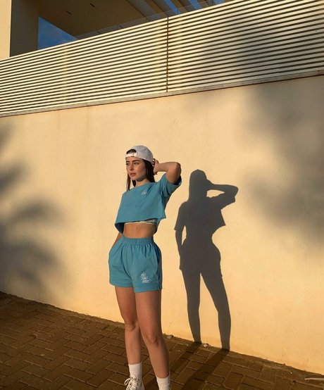 Effy Palarya photo 222