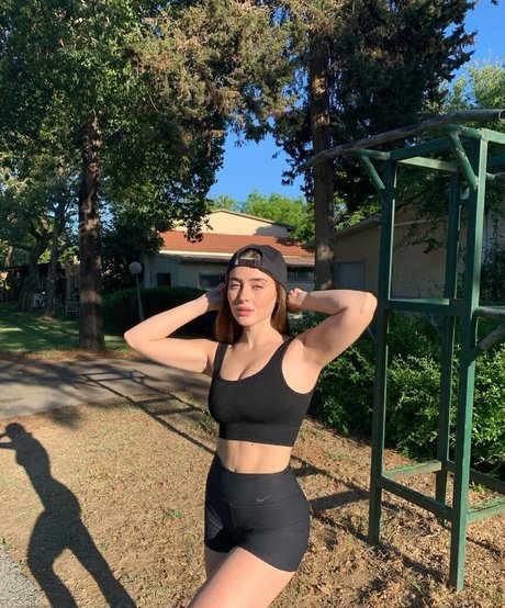 Effy Palarya photo 237