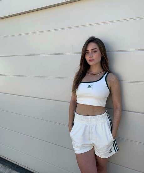 Effy Palarya photo 241