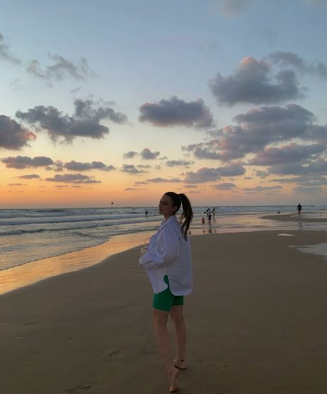 Effy Palarya photo 251