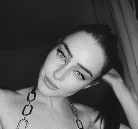 Effy Palarya photo 263