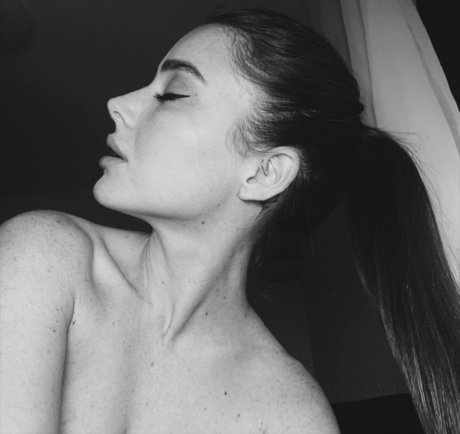 Effy Palarya photo 265