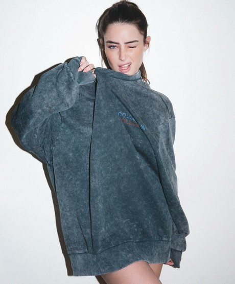 Effy Palarya photo 312