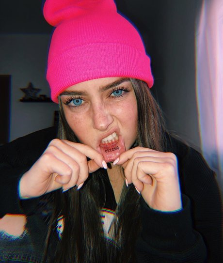 Effy Palarya photo 316