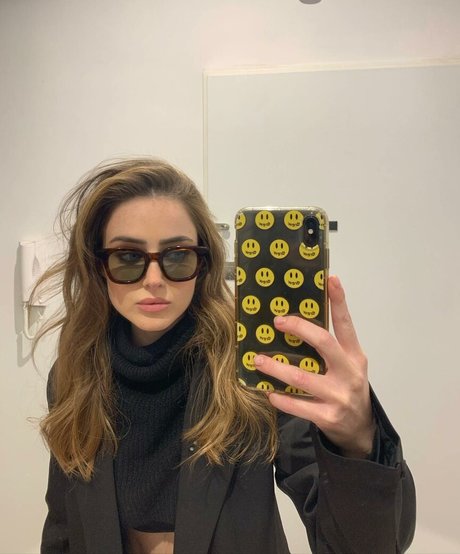 Effy Palarya photo 320