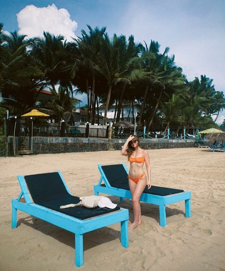 Effy Palarya photo 367