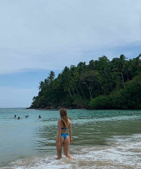 Effy Palarya photo 370