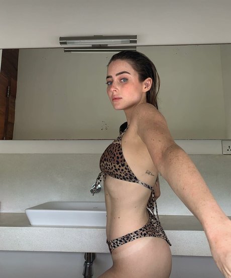 Effy Palarya photo 374