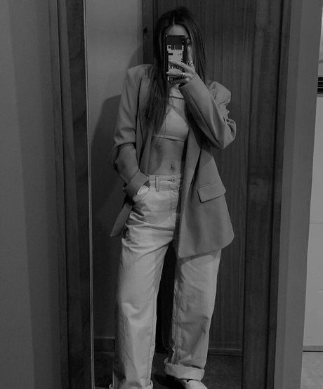 Effy Palarya photo 403