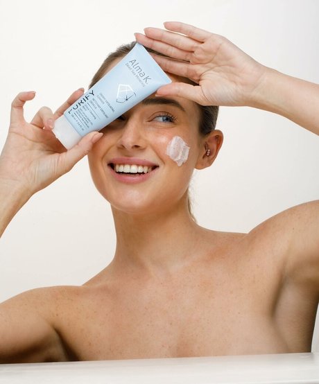 Effy Palarya photo 413