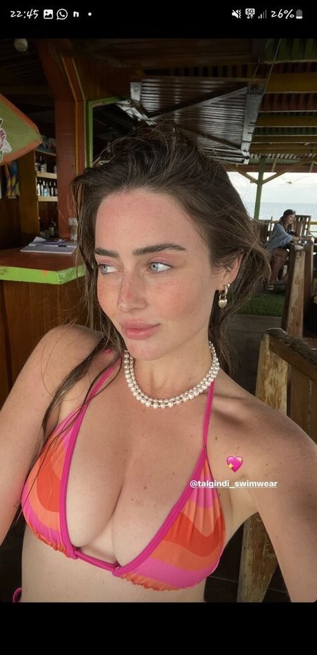 Effy Palarya photo 423