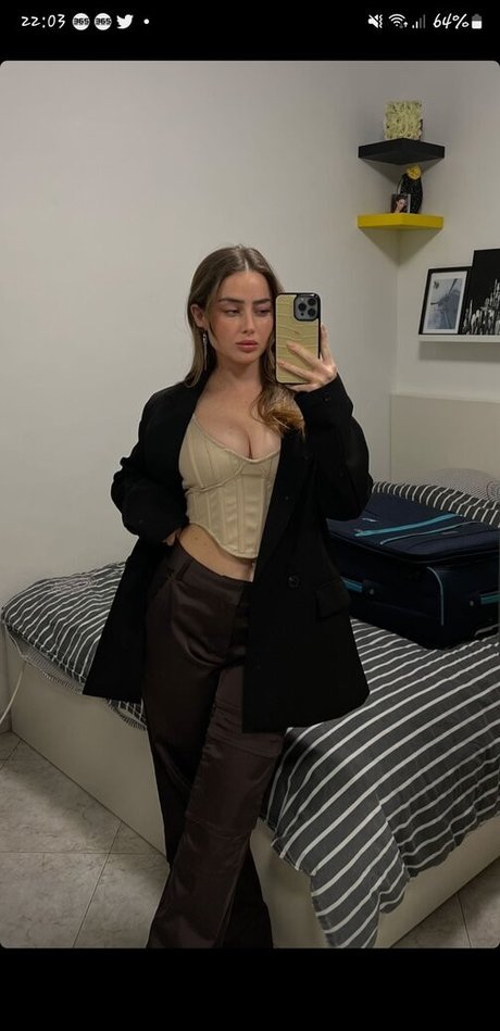 Effy Palarya photo 426