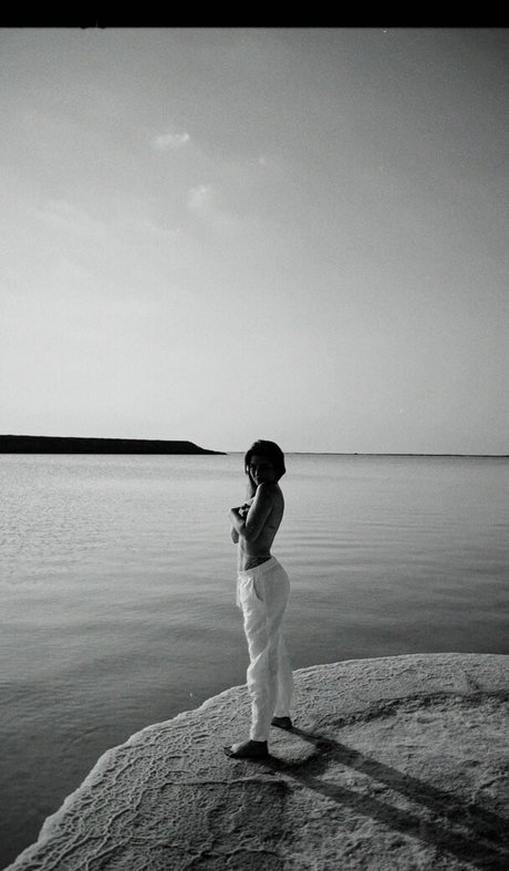 Effy Palarya photo 431