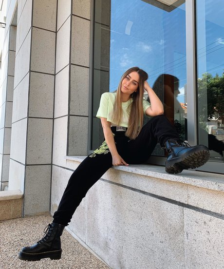 Effy Palarya photo 463