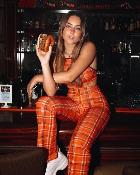 Effy Palarya photo 465