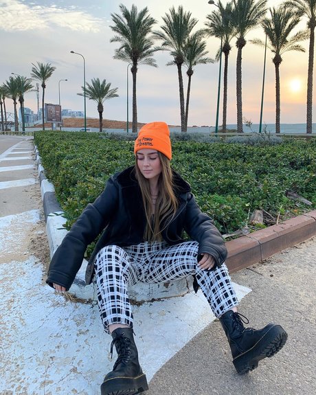 Effy Palarya photo 481