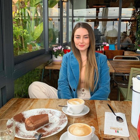 Effy Palarya photo 487