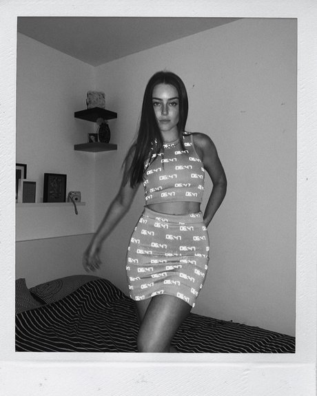 Effy Palarya photo 505