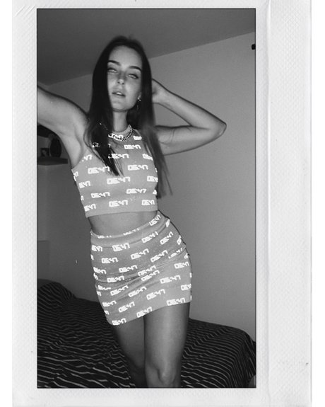 Effy Palarya photo 506