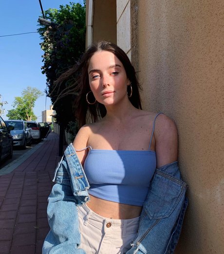 Effy Palarya photo 513