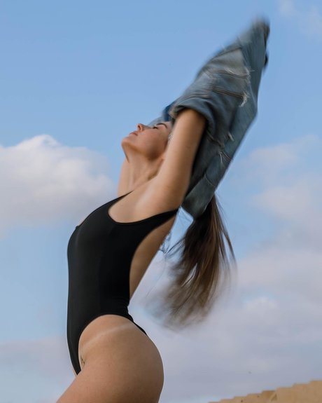 Effy Palarya photo 533