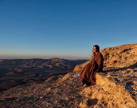 Effy Palarya photo 540