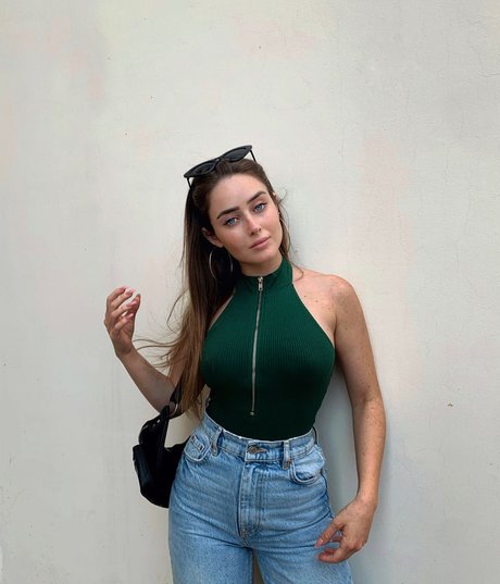 Effy Palarya photo 545