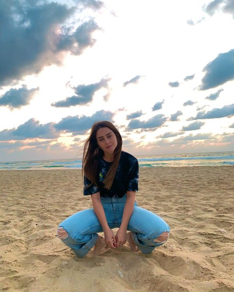 Effy Palarya photo 548