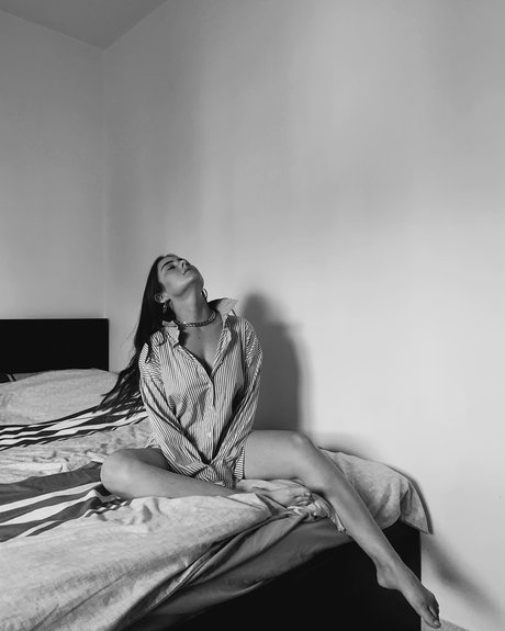 Effy Palarya photo 562