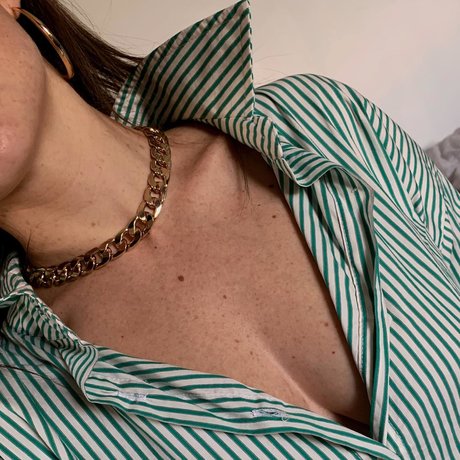 Effy Palarya photo 564