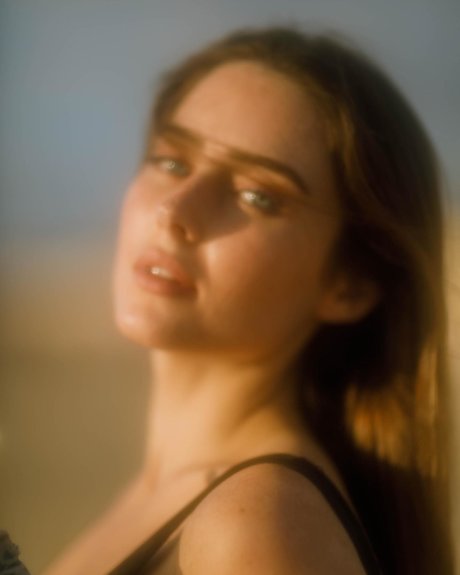 Effy Palarya photo 606