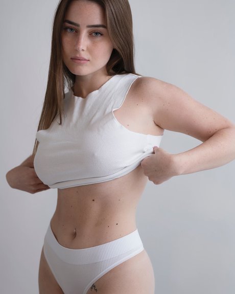 Effy Palarya photo 609