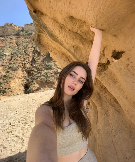 Effy Palarya photo 611