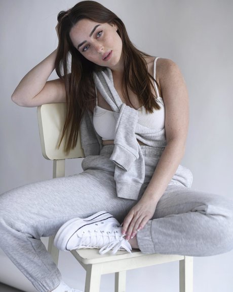 Effy Palarya photo 615