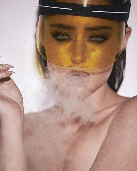 Effy Palarya photo 630