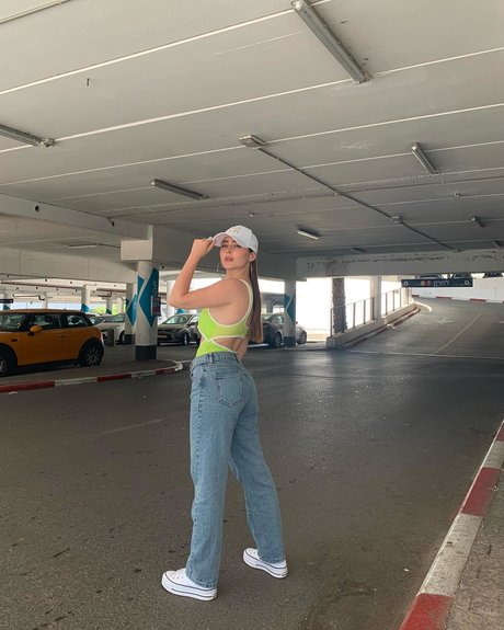 Effy Palarya photo 635