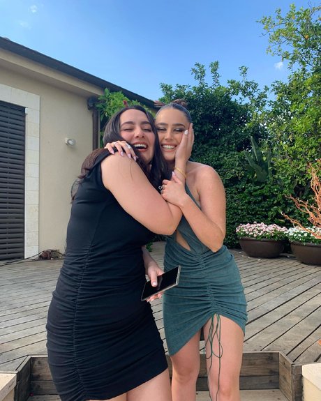 Effy Palarya photo 657