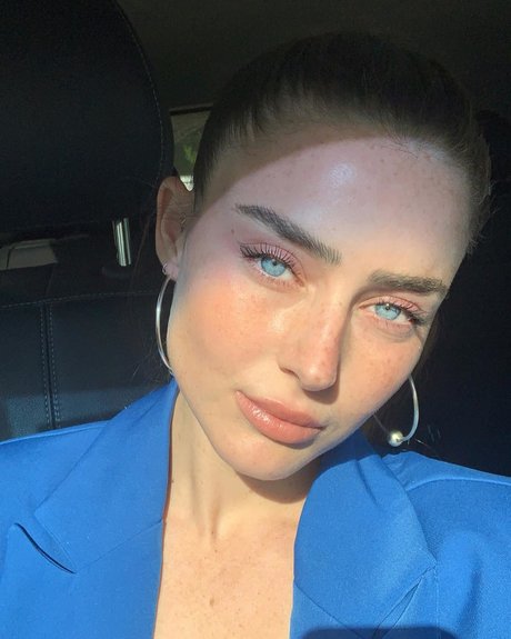 Effy Palarya photo 680