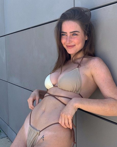 Effy Palarya photo 684