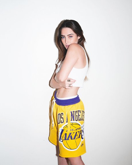 Effy Palarya photo 699