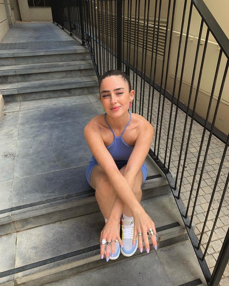 Effy Palarya photo 710