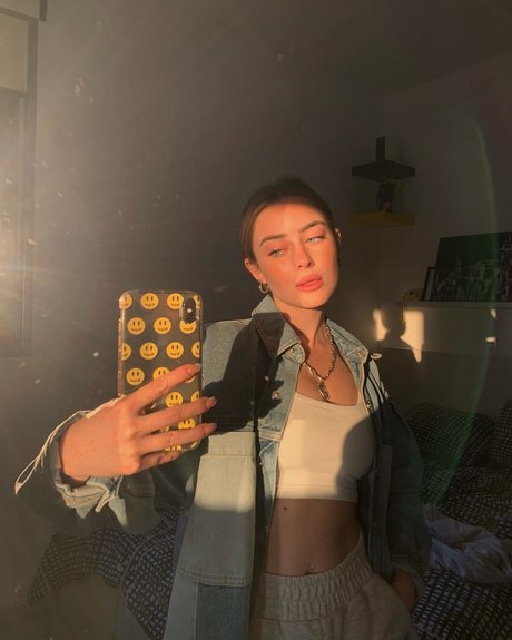 Effy Palarya photo 716