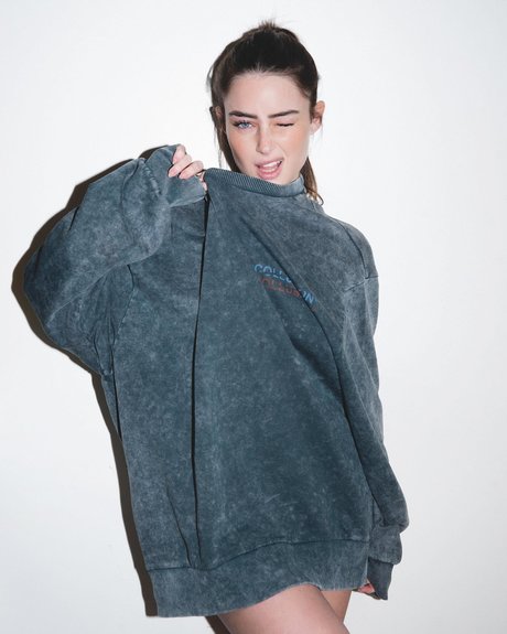 Effy Palarya photo 740