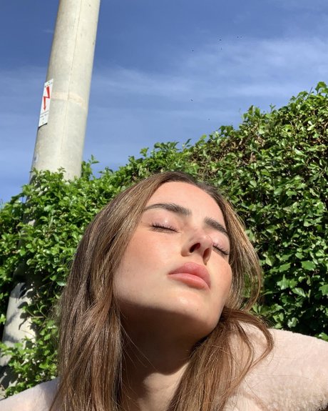 Effy Palarya photo 747