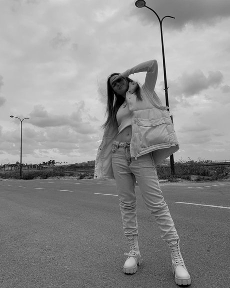 Effy Palarya photo 767