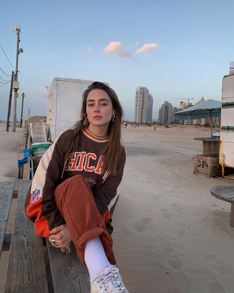 Effy Palarya photo 771